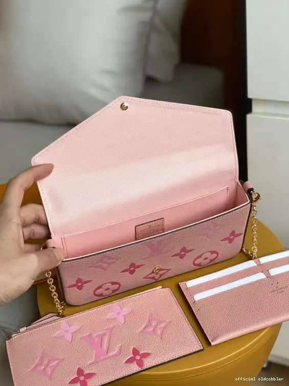 Official oldcobbler POCHETTE LOUIS FÉLICIE VUITTON 0522